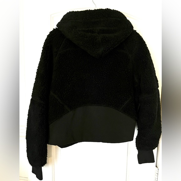 EUC Lululemon Scuba Oversized Sherpa 1/2 Zip// Black / M/L - Picture 3 of 5